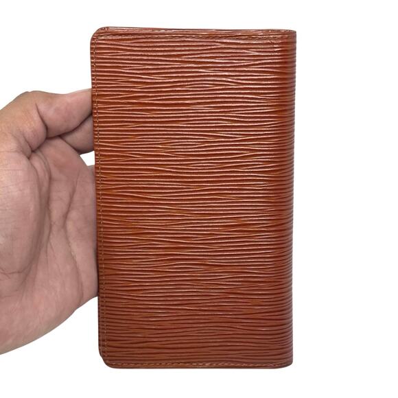 Louis Vuitton Long Wallet / Passport Case - Picture 5 of 11